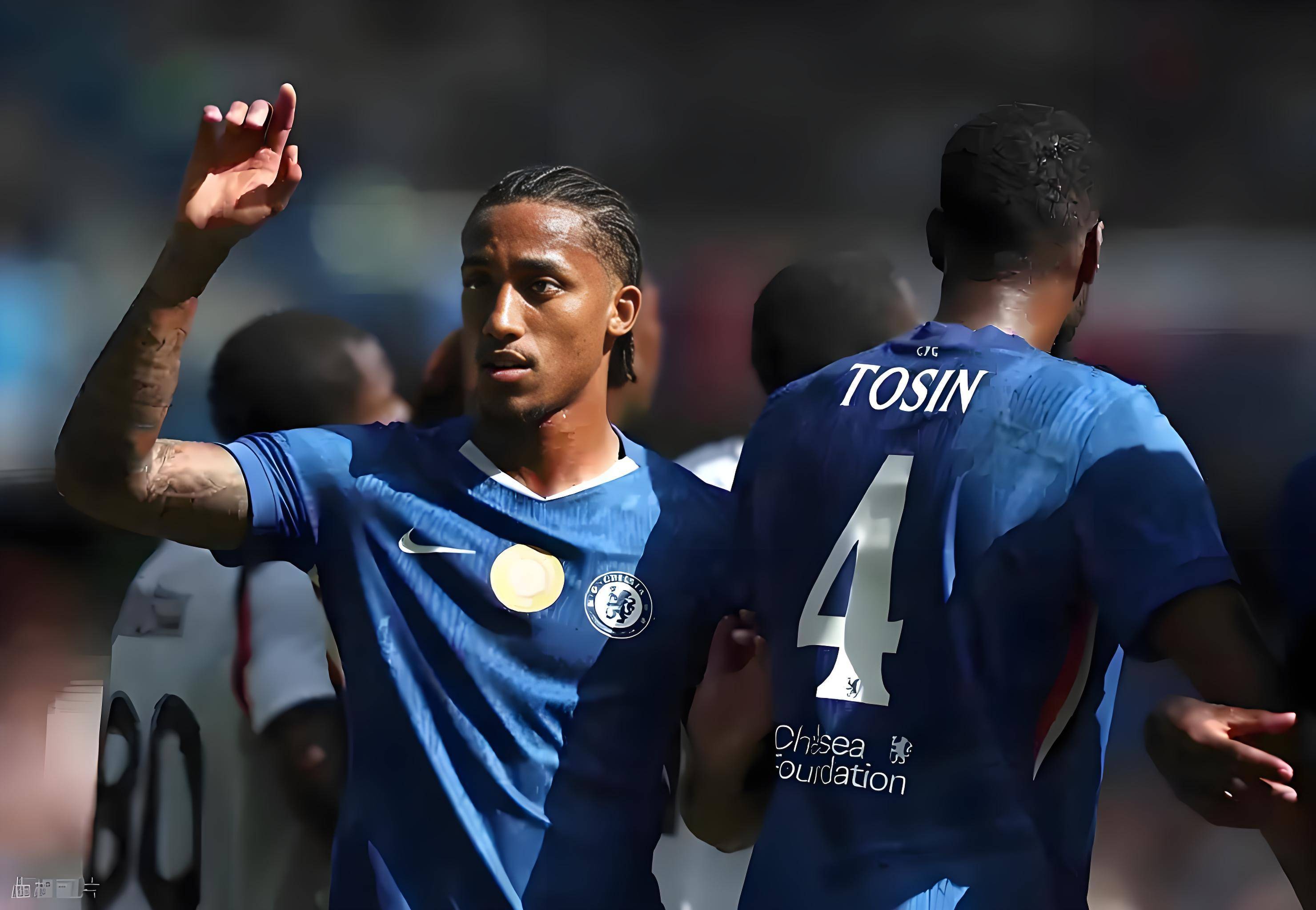 今夜体能课后，切尔西战术微调备战欧联，态度坚定，赛程密集仍需轮换(切尔西欧联夺冠颁奖)