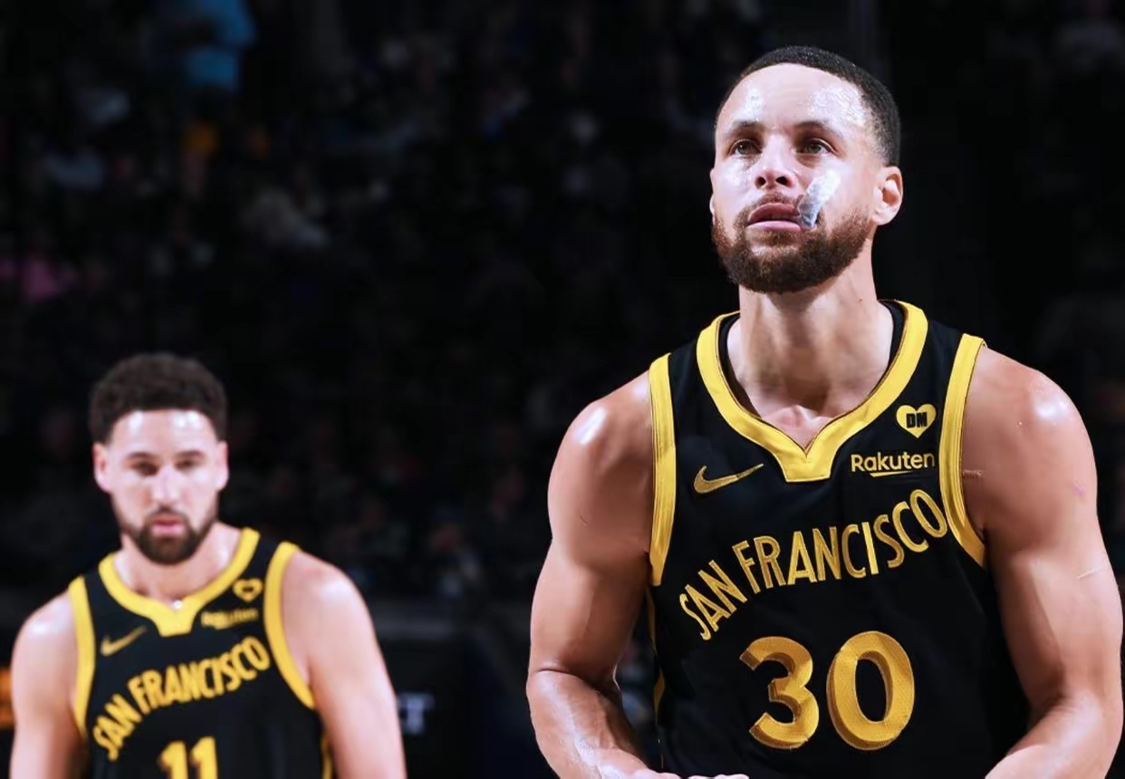 包含风云突变！曼联关键时刻扳平良机；NBA季后赛版图或变；底气十足；细节决定成败的词条