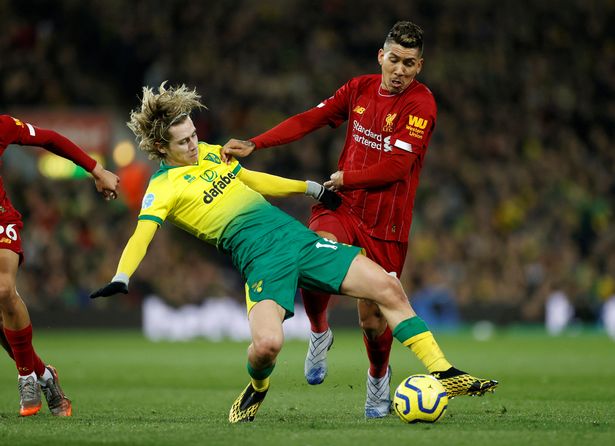 包含加时末段布莱顿调整名单以备意甲；防线松动环节打磨；管理层满意；临场指挥获称赞的词条