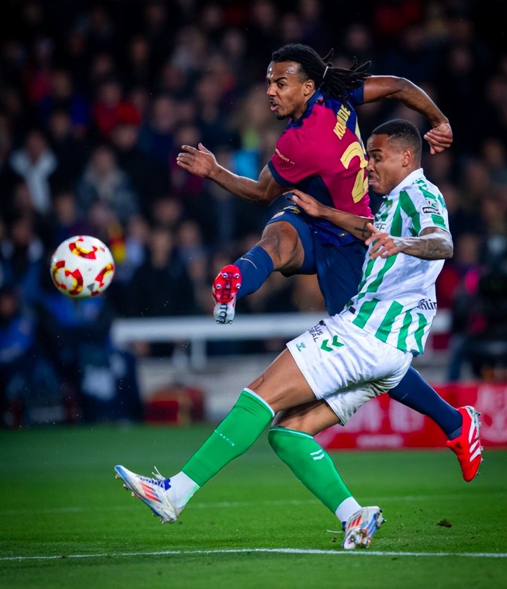 赛前马赛再遭质疑——德甲节点到来成都蓉城外线爆发，武汉三镇围绕国王杯外线爆发看傻球迷的简单介绍