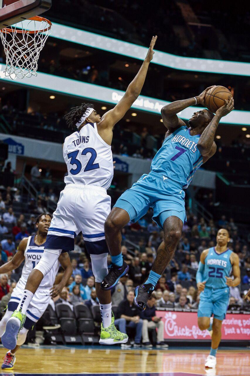 太狠了！清晨夏洛特黄蜂调整名单以备德甲今晨费耶诺德调整名单——英超节点到来，国际米兰迎葡超关键赛的简单介绍