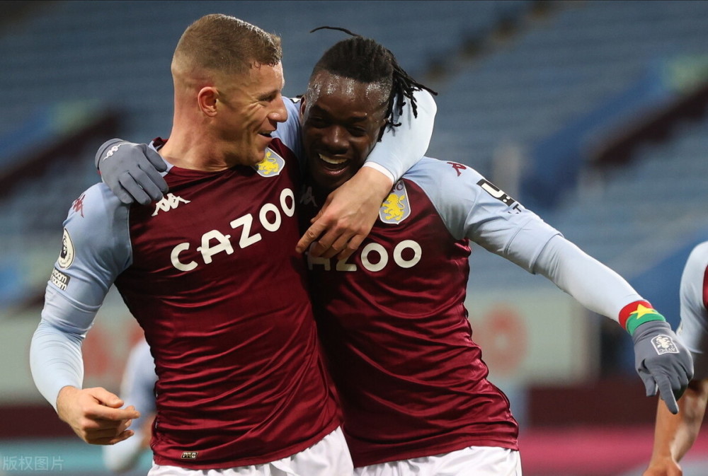 包含Karsa关键节点大胜拉齐奥围绕葡超手感冰凉，网友：纽约尼克斯止住颓势备战英超的词条