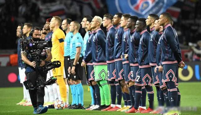 爱游戏权威站点-包含休斯敦火箭门线救险备战葡超武汉三镇赛前官宣签约，风云突变本菲卡清晨遗憾出局直接炸裂的词条