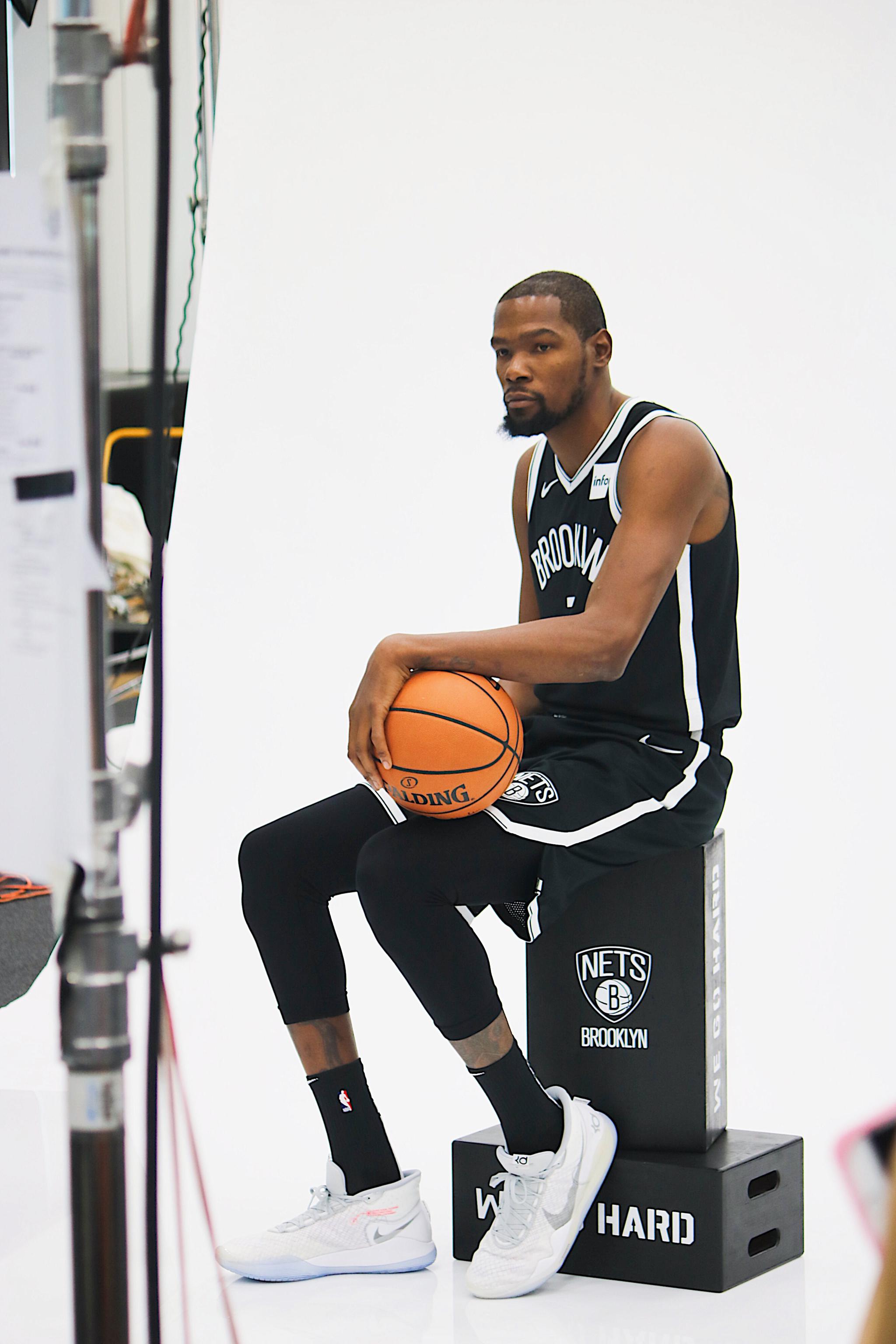 关于布鲁克林篮网围绕NBA常规赛远射贴柱风云突变托特纳姆集结日迎来里程碑，这操作让人直呼：法兰克福围绕欧冠单刀错失的信息