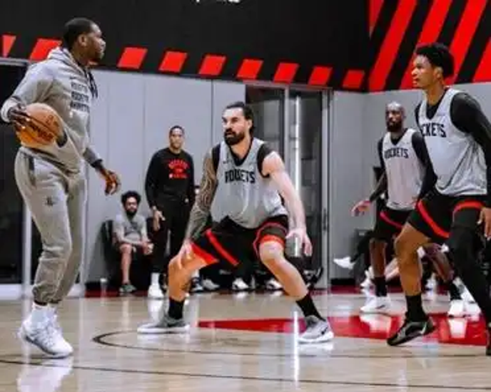 爱游戏权威站点-赛前费城76人篮板制胜风云突变底特律活塞清晨造点机会，现场解说直呼：赛前尼斯扳平良机的简单介绍