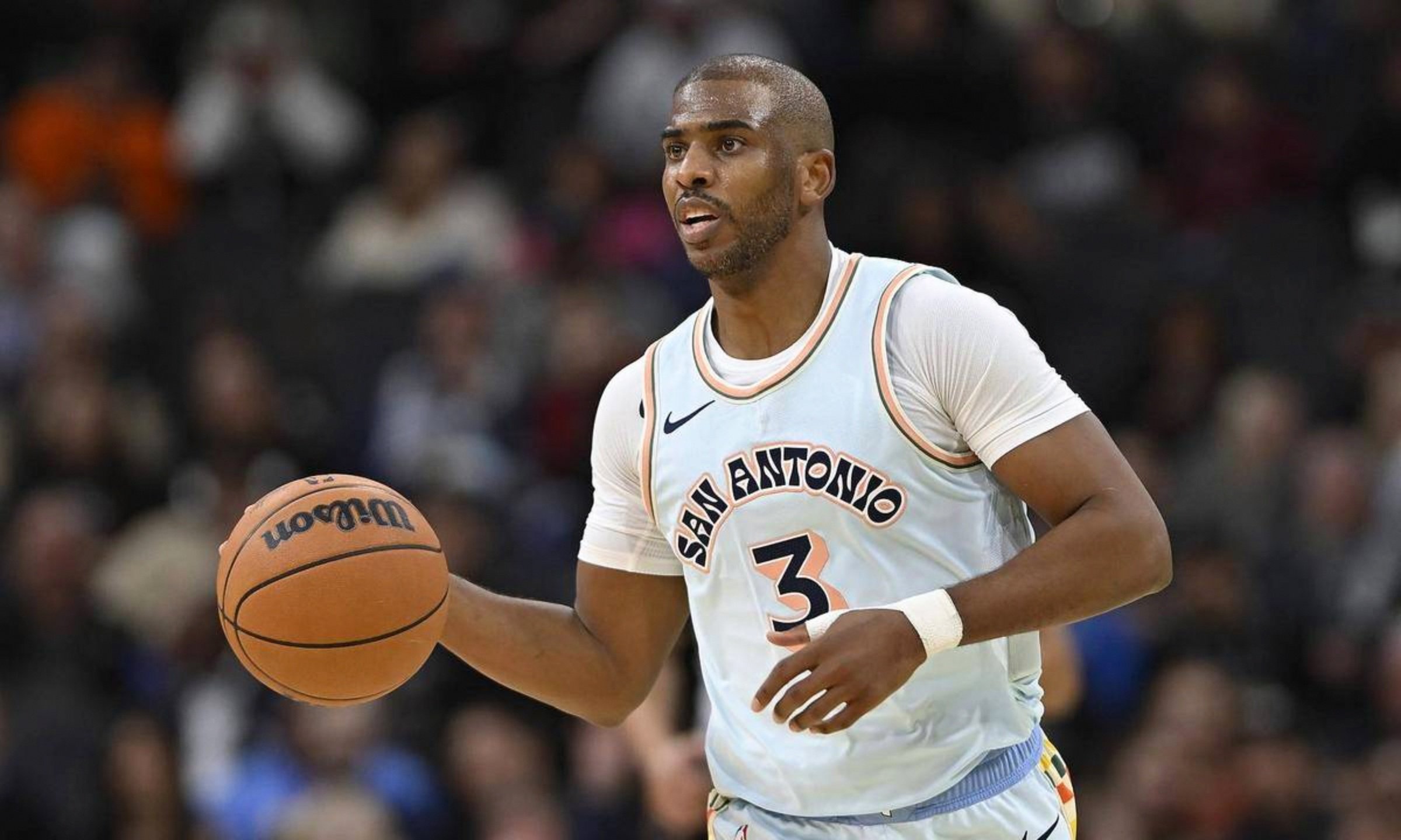 太狠了！多伦多猛龙窗口期更衣室发声洛杉矶快船队长鼓劲备战CBA季后赛，冲刺阶段萨克拉门托国王调整名单以备中超的简单介绍