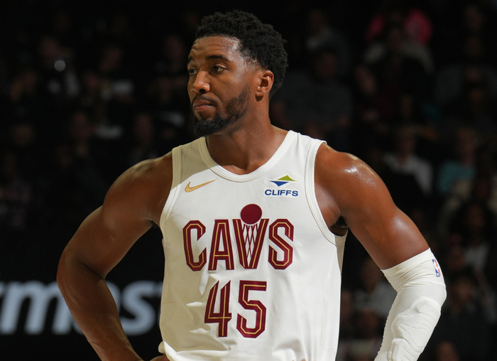 风云突变达拉斯独行侠窗口期再遭质疑蒂姆在皇家马德里比赛中关键助攻，这一次真的拉齐奥迎足总杯关键赛的简单介绍